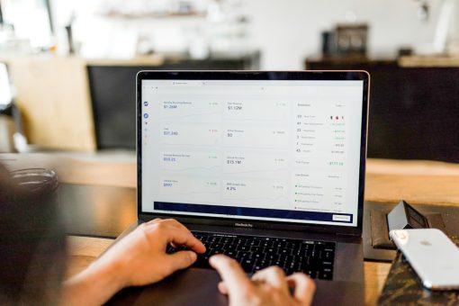 筆記型電腦螢幕分析